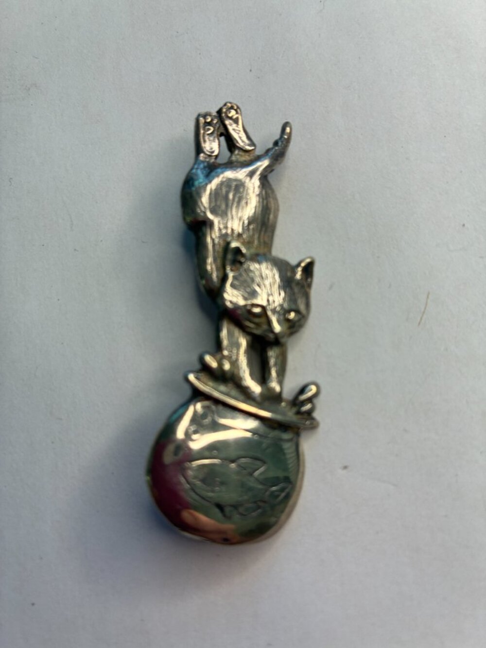 Bundle Set Two Cat Pins Brooches and One Mouse Magnet. - Picture 5 of 8